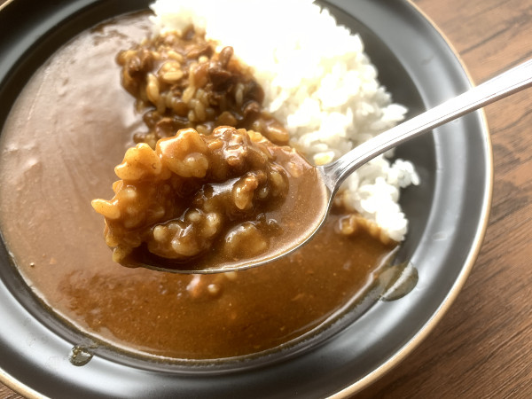 自由軒 昔ながらの黒ラベルカレー。濃厚クリーミーでスパイシーな一品 隊長がいろいろとやってみた